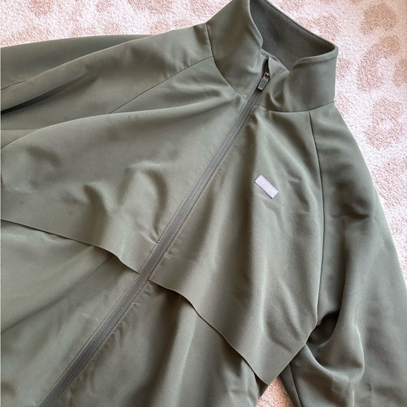 FIGS sydney scrub jacket - Picture 1 of 3